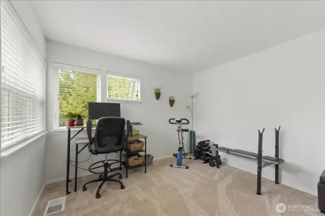 2nd bedroom or office