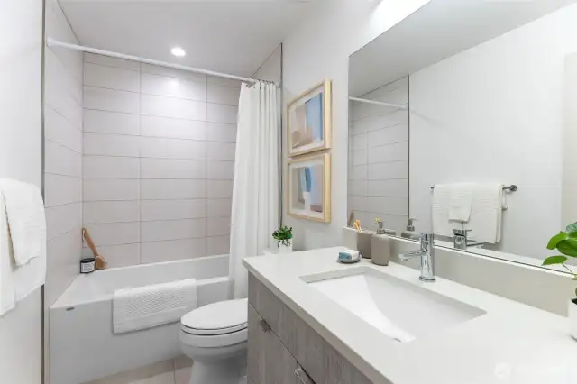 Gorgeous full bath