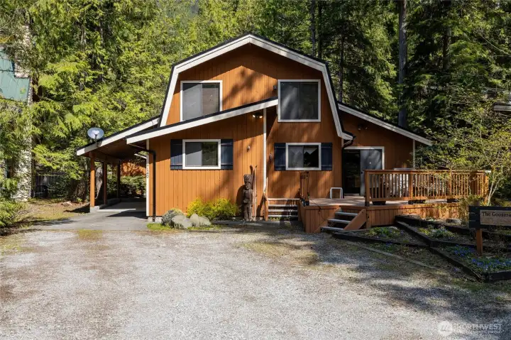 Plenty of room to park, including the covered carport!