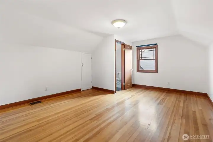 Upper bedroom is quite spacious . . .