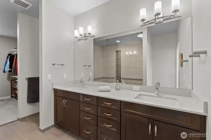 Primary Bathroom double sink quartz countertops