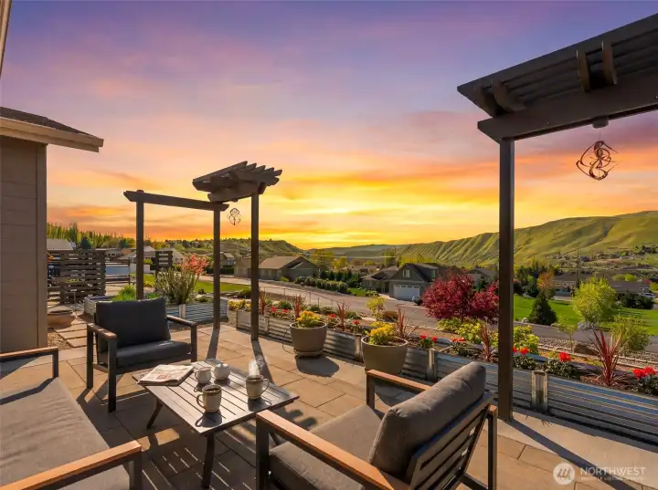 Morning sunrise in Sunnyslope Acres