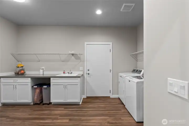 laundry room, butlers pantry, space for ...