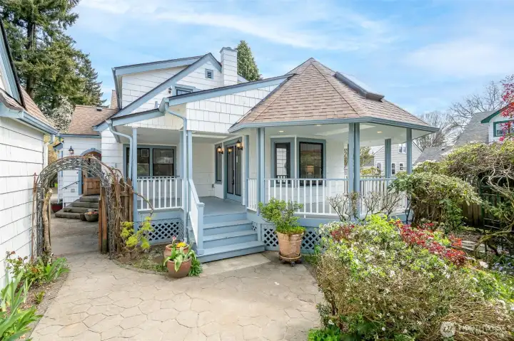 This expansive covered deck can be enjoyed many months of the year.