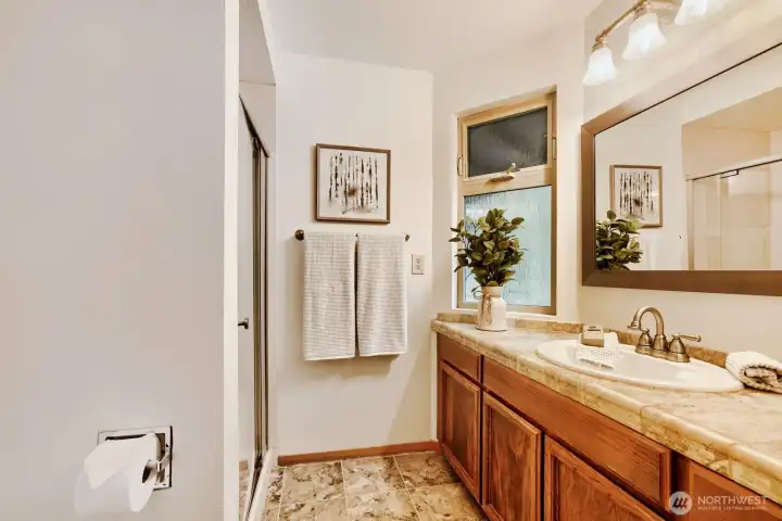 Bath off Primary