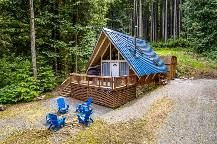 Welcome to your A-Frame retreat at Lake Cavanaugh.