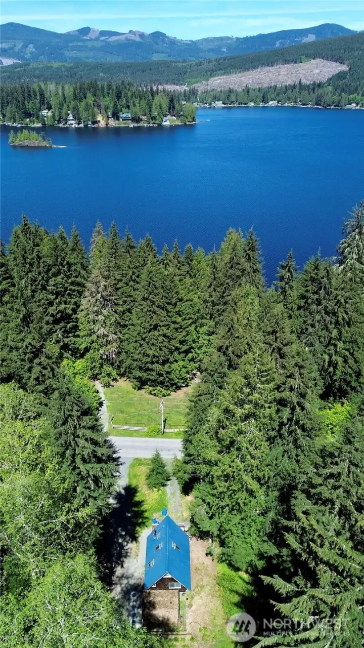 Located on Lake Cavanaugh, fish, boat, swim, explore!