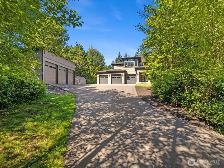 Come experience this exceptional custom-built estate nestled on a private and picturesque Snohomish property Come experience this exceptional custom-built estate nestled on a private and picturesque Snohomish property