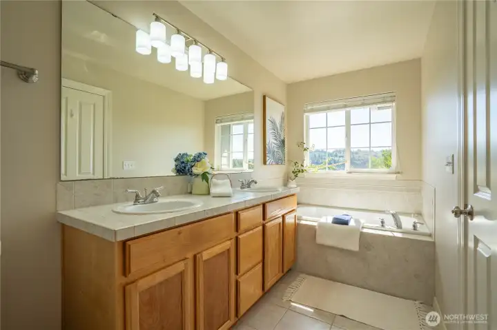 5-piece Primary Bath