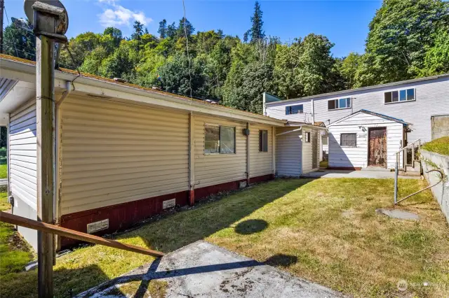 terraced  back yard. Plenty of space for gatherings.