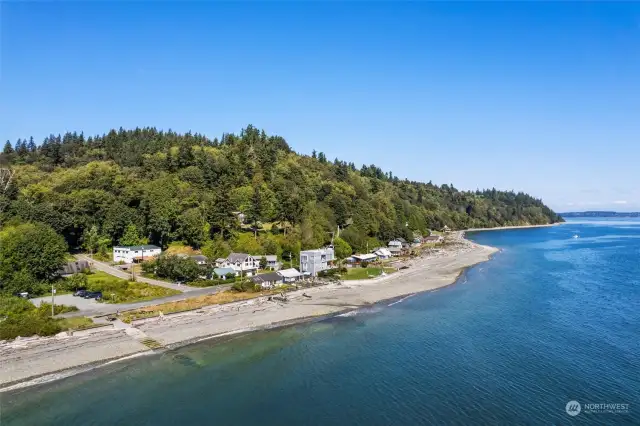 One of the best stretches of beaches on the south end. It has a private feel being at the end of the road.