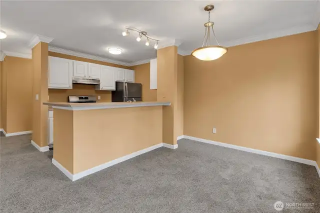 Kitchen with eating bar