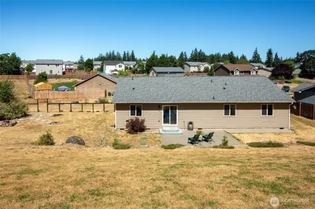 Yes, it's a neighborhood and you will love your quiet spot at the end of Emerald Lane.