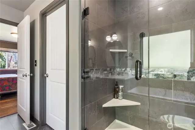 Primary shower