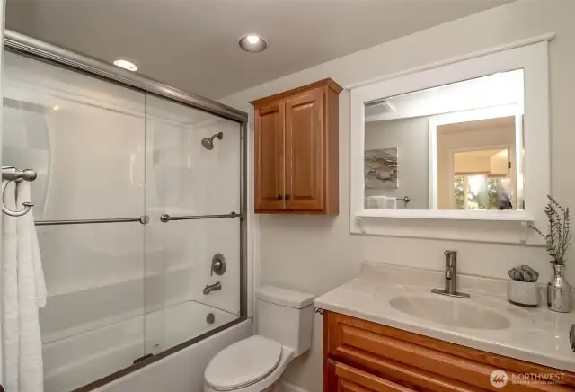 Shared Main Bath