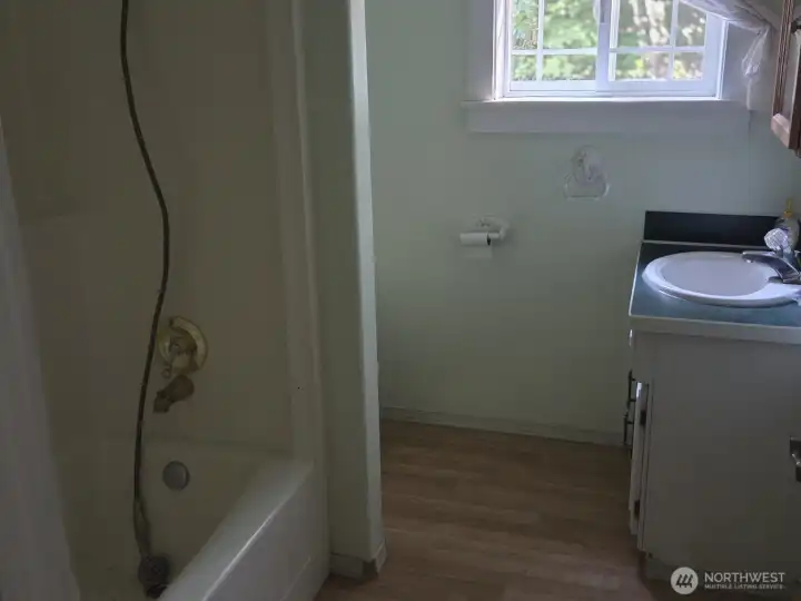 Downstairs full bath.