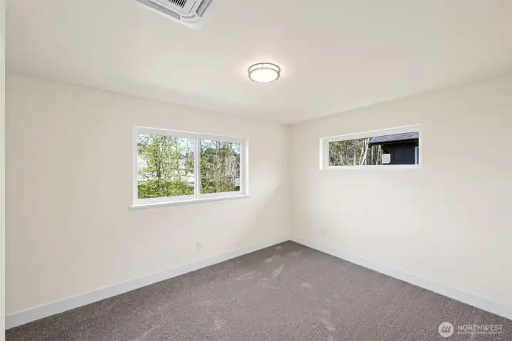 Second upstairs bedroom