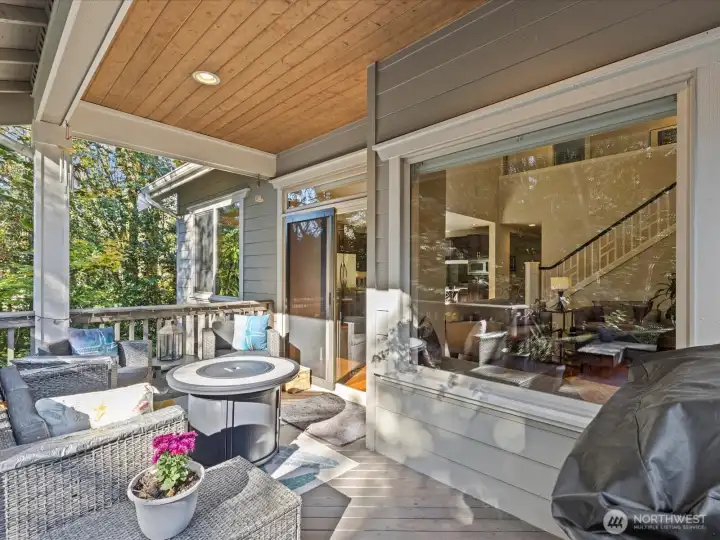 outdoor living space off living area main flloor