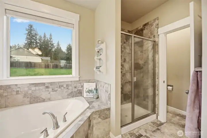 Primary Bathroom w/ walk in closet