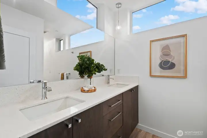 Tranquil en-suite bath with dual sinks!