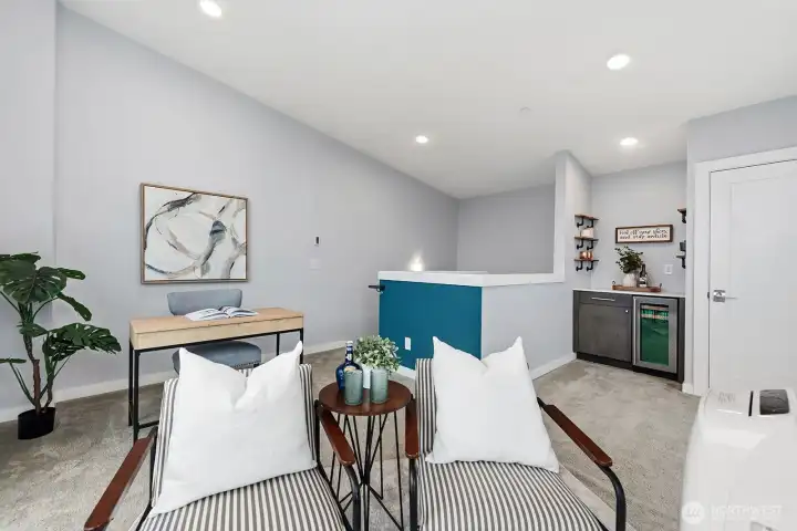 This flexible space has so many possibilities! 3rd bedroom? Office? Lounge area?