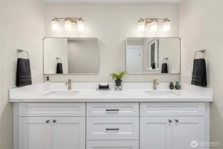 Double vanity with Quartz.