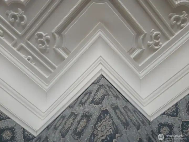 close up of ceiling and trim details.