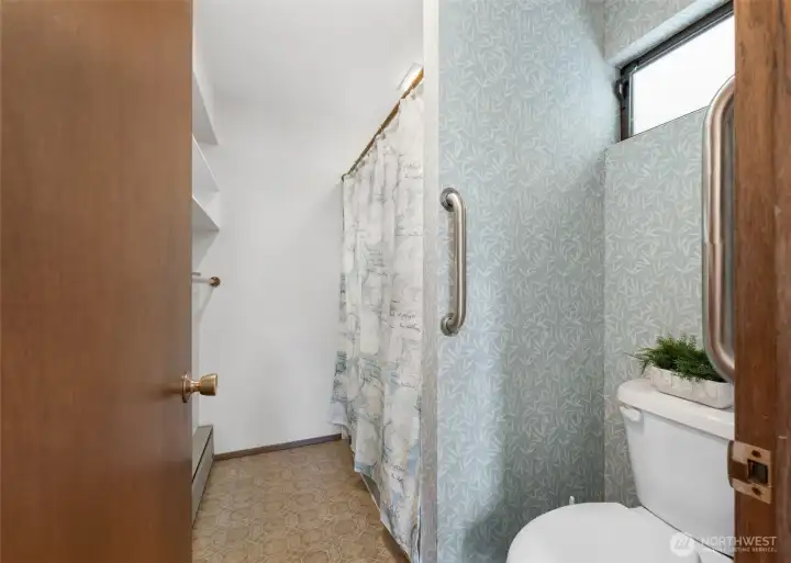 Full Primary Bathroom Full Primary Bathroom