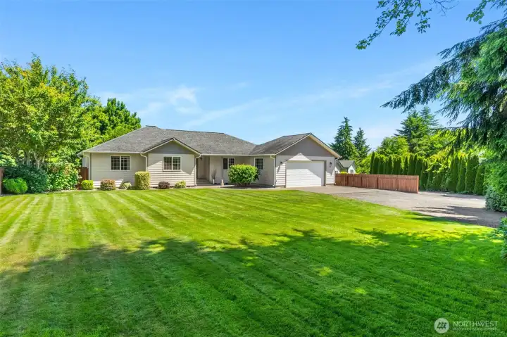 Large front yard to enjoy, and plenty of parkingQ