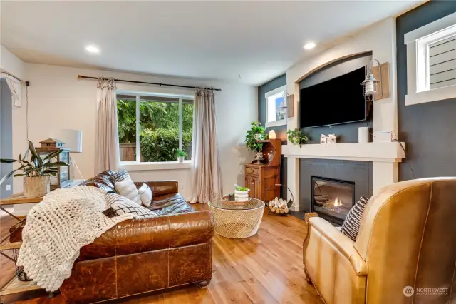 Spacious living room with Gas fire place.
