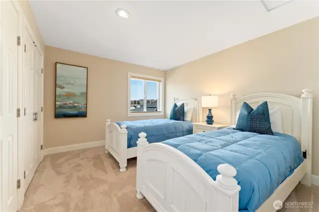 Guest Room - Upstairs