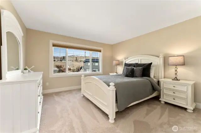 Guest Room - Upstairs