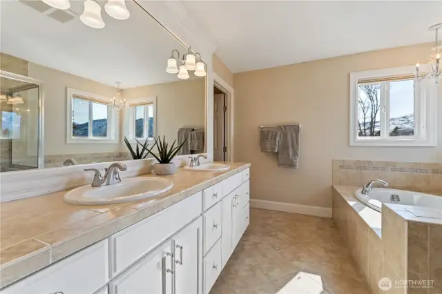 Primary 5 Piece Ensuite