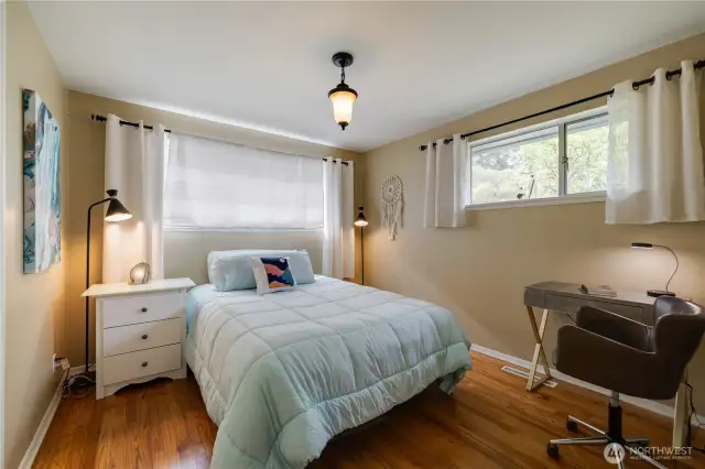 ADOBE SAND PAINT BEDROOM 1