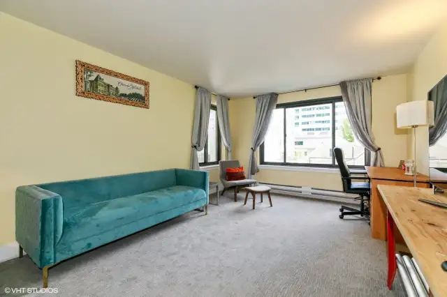 South facing bright living room