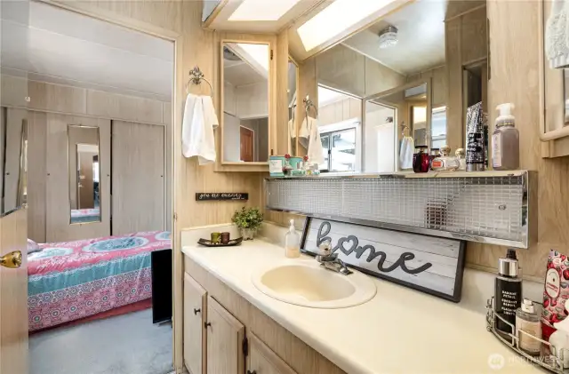 Second bathroom.