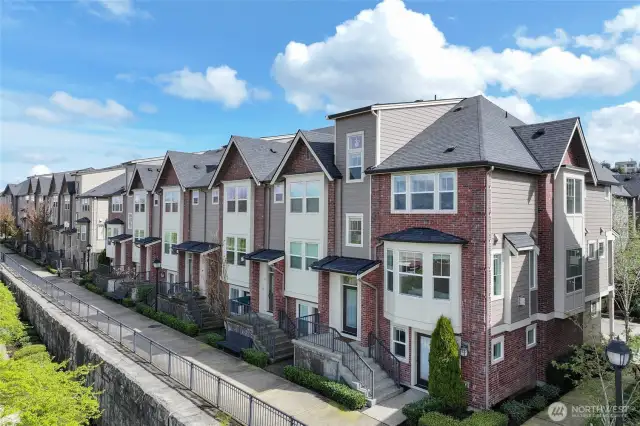This home is a corner unit: more privacy!