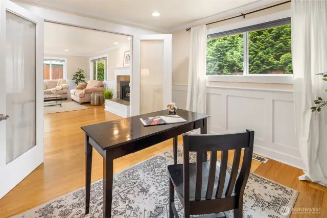 3rd bedroom/office has double doors to living room