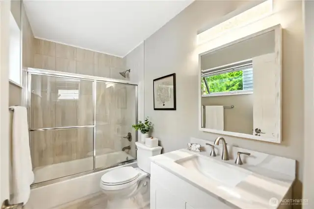 2nd Floor Bathroom