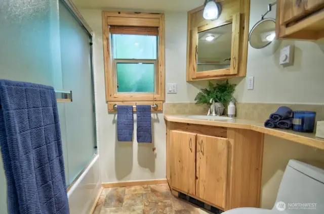 FULL BATH