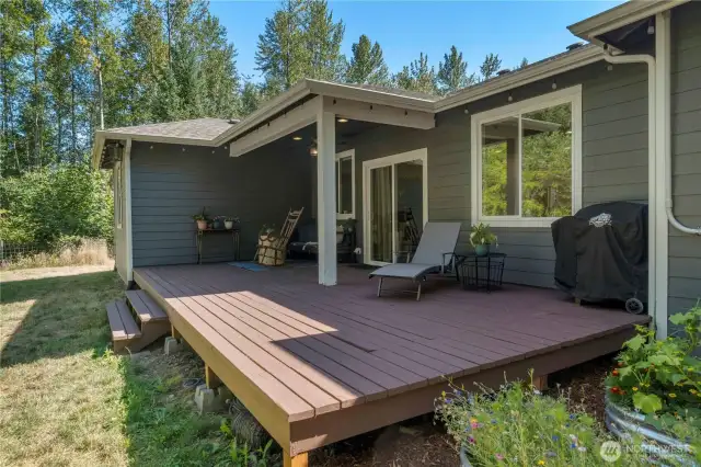 If you prefer to sit in the sun, you have options! Plenty of space for your patio furniture, bbq & more.