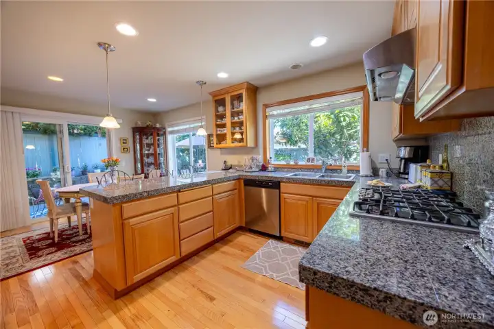 Spacious Kithcen with granite tile counters