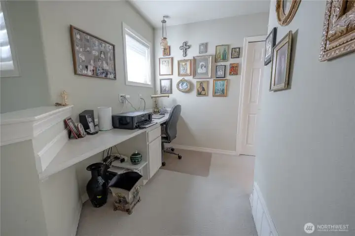Hallway office