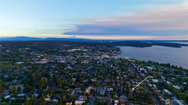 Blocks to Vibrant Downtown Kirkland