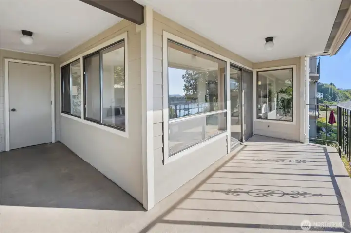 Wrap around deck and end unit.