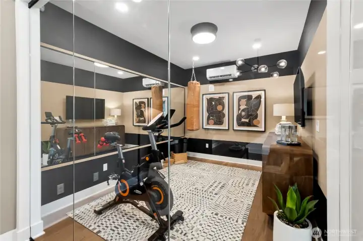 Photo for illustrational purposes only. Colors and finishes will vary.