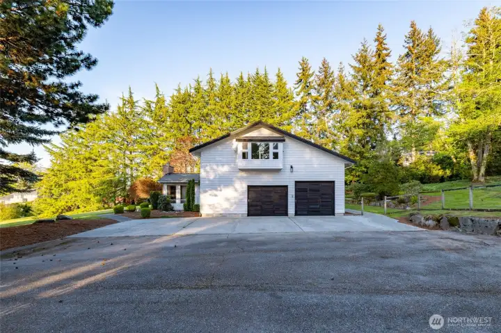 3-car garage