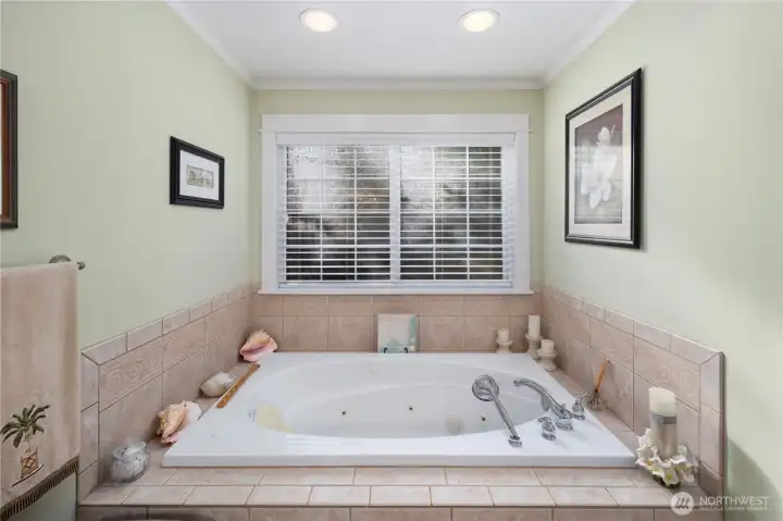 soaking tub