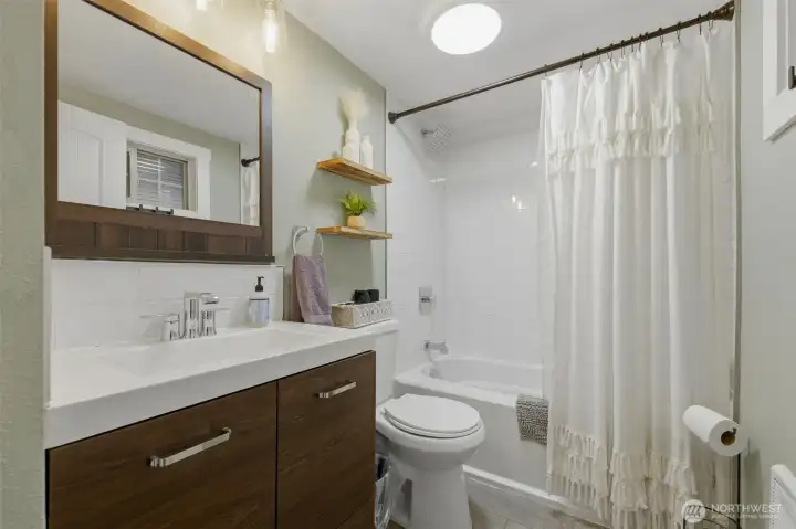 Main full bath