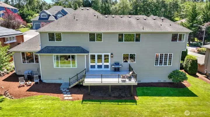 Fabulous backyard for entertaining and play Fabulous backyard for entertaining and play